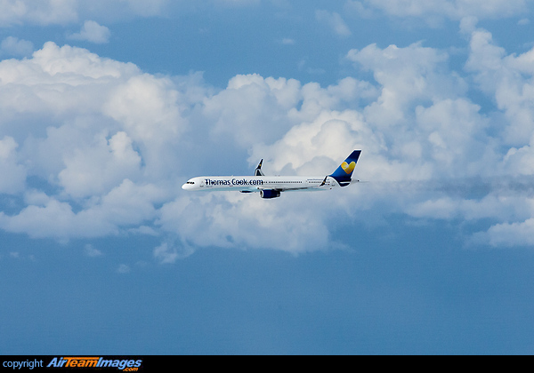Boeing 757-3CQ Boeing 757-3CQ