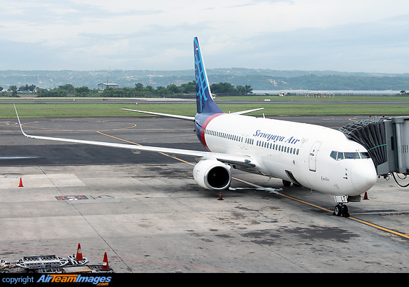 Boeing 737-8K5 Boeing 737-8K5