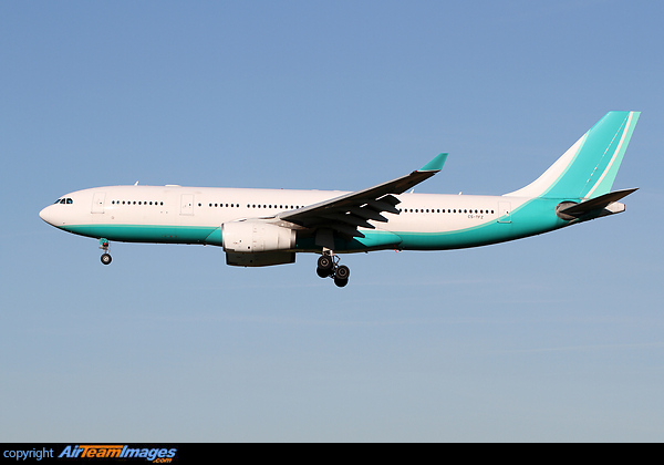 Still in basic Flynas colors. Airbus A330-243
