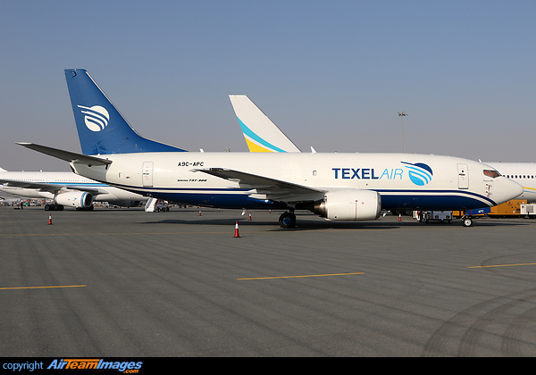 Boeing 737-33A(SF) Boeing 737-33A(SF)