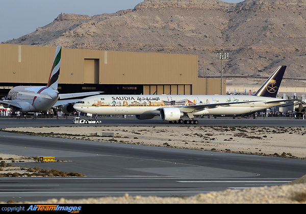 Boeing 777-368/ER Boeing 777-368/ER