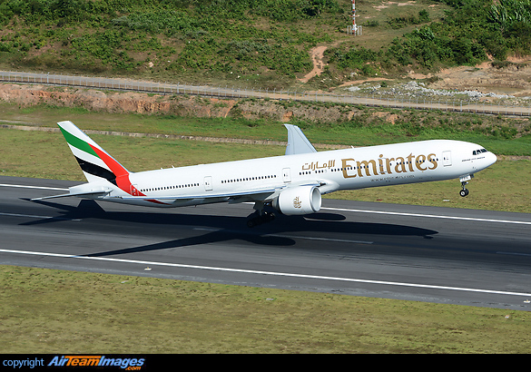 Boeing 777-31H/ER Boeing 777-31H/ER