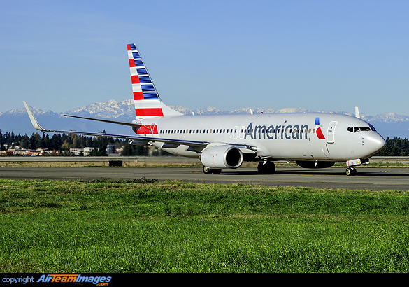 Boeing 737-823 Boeing 737-823