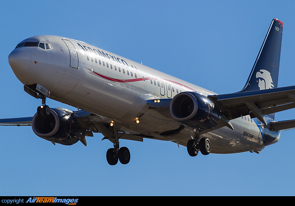 Boeing 737-852 Boeing 737-852
