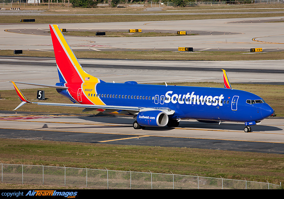 Boeing 737-8H4 Boeing 737-8H4