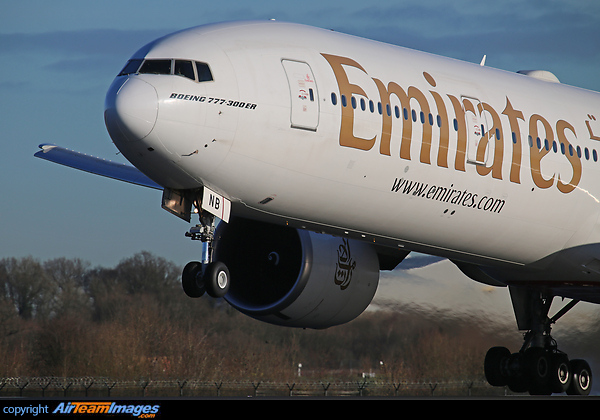 Boeing 777-31H/ER Boeing 777-31H/ER