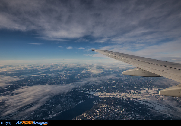Boeing 737-883 Boeing 737-883