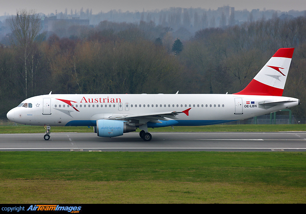 Airbus A320-214 Airbus A320-214