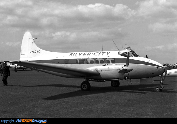 De Havilland DH-104 Dove 6 De Havilland DH-104 Dove 6
