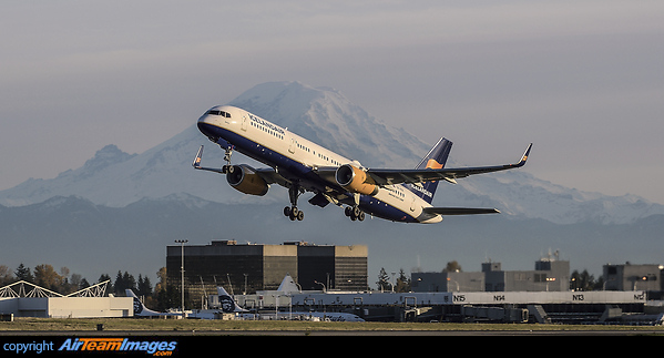 Boeing 757-256 Boeing 757-256