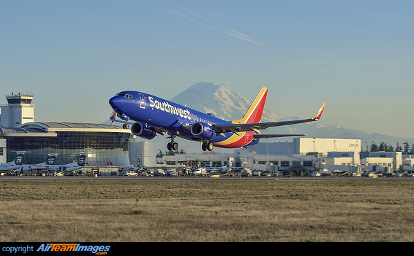 Boeing 737-8H4 Boeing 737-8H4