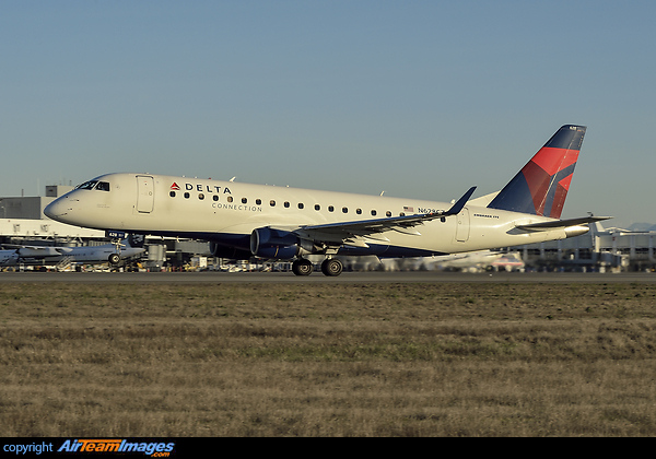Embraer ERJ-175LR Embraer ERJ-175LR