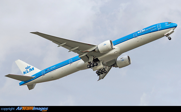 Boeing 777-306/ER Boeing 777-306/ER