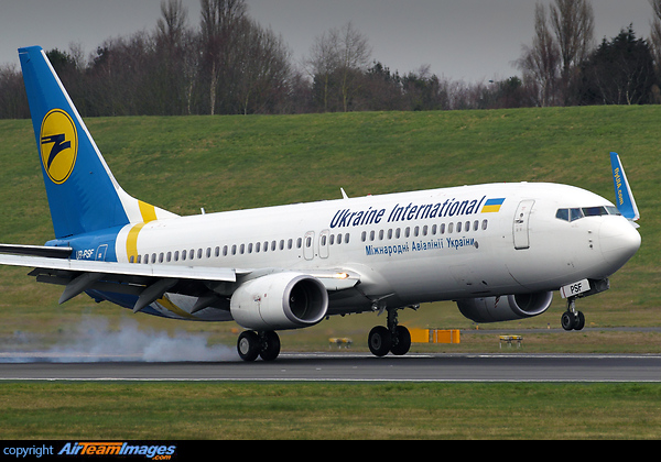 A diversion from London Gatwick whose runway was closed for decontamination. Boeing 737-84R