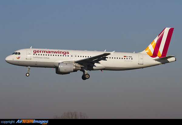 Airbus A320-211 Airbus A320-211