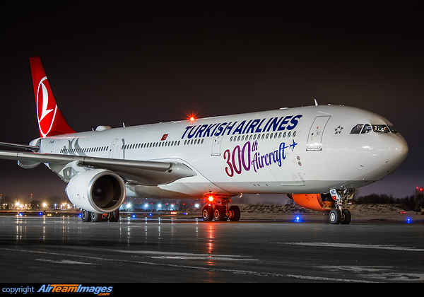 Airbus A330-303 Airbus A330-303