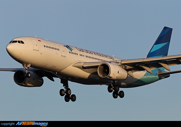 Airbus A330-243 Airbus A330-243