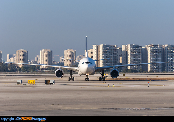 Airbus A330-302 Airbus A330-302
