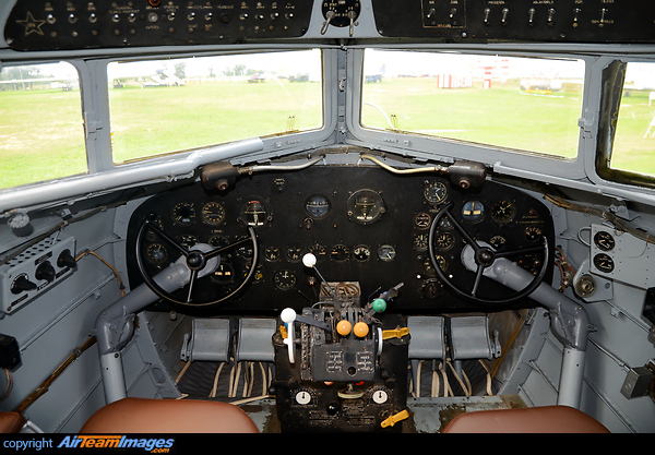 Lisunov Li-2T Lisunov Li-2T