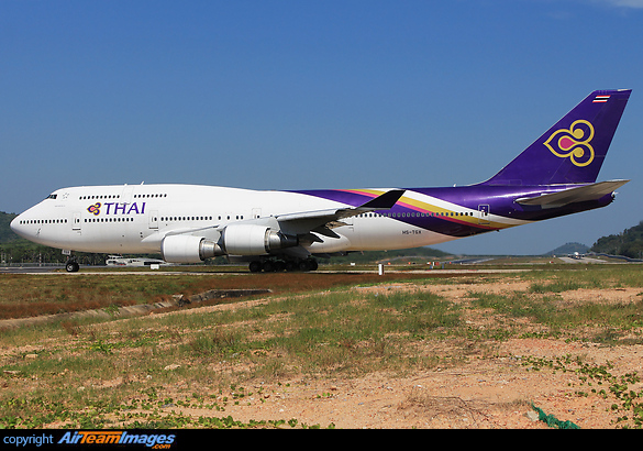 Boeing 747-4D7 Boeing 747-4D7