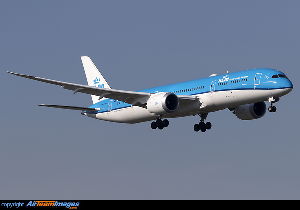 Boeing 787-9 Dreamliner Boeing 787-9 Dreamliner
