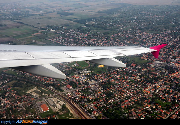 Airbus A320-232 Airbus A320-232