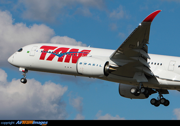 Second A350 for TAM Airlines. To be registered PR-XTB Airbus A350-941