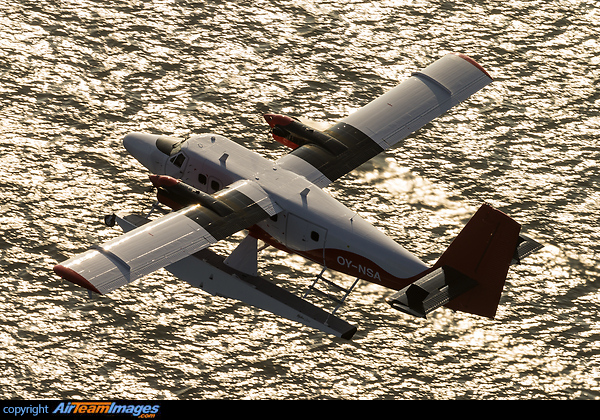 DHC-6-300 TwinOtter DHC-6-300 TwinOtter