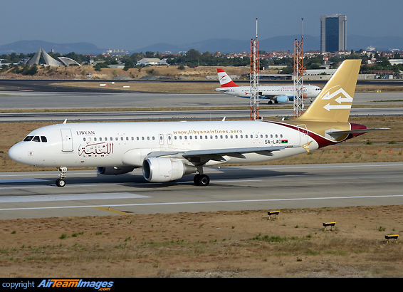 Airbus A320-214 Airbus A320-214
