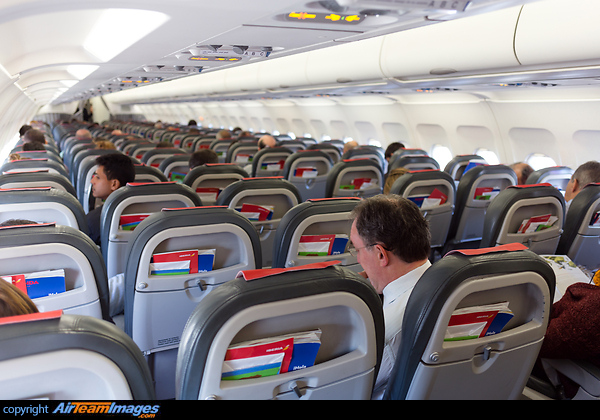 Airbus A320-214 Airbus A320-214