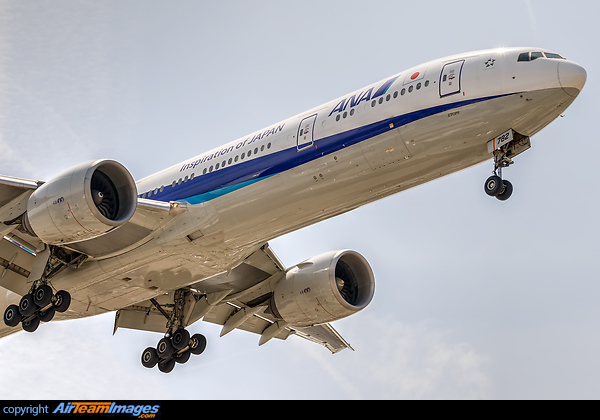 Boeing 777-381/ER Boeing 777-381/ER