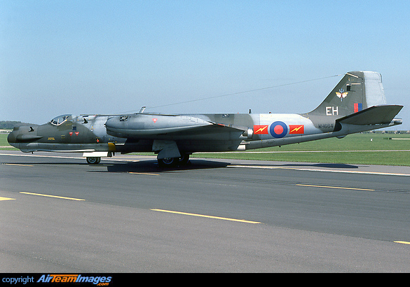 English Electric Canberra T17 English Electric Canberra T17