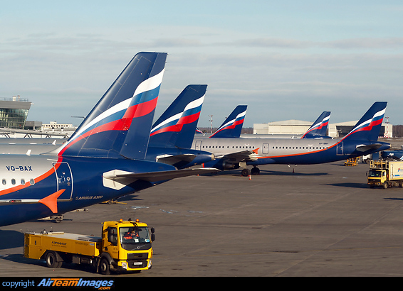 Airbus A320-214 Airbus A320-214