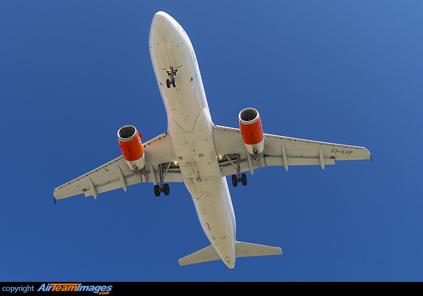 Airbus A320-232 Airbus A320-232