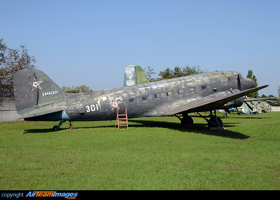 Douglas (Lisunov) Li-2T (DC-3) Douglas (Lisunov) Li-2T (DC-3)