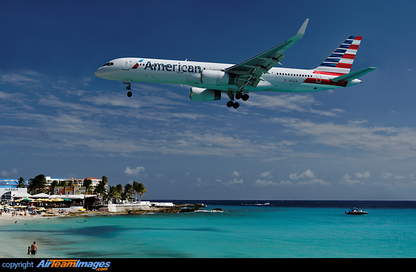 Boeing 757-23N Boeing 757-23N