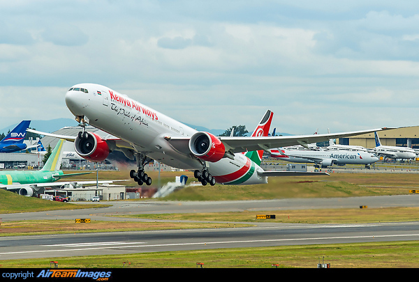 Boeing 777-3U8/ER Boeing 777-3U8/ER