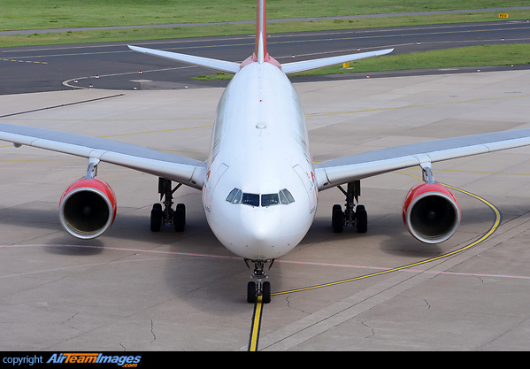 Airbus A330-223 Airbus A330-223