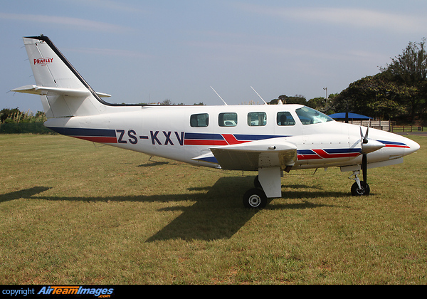 Cessna T303 Crusader Cessna T303 Crusader