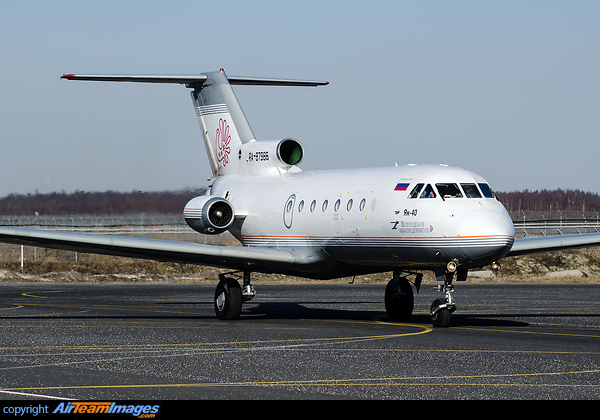 Yakovlev Yak-40 Yakovlev Yak-40