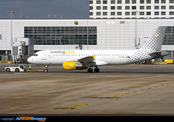 Airbus A320-214 Airbus A320-214