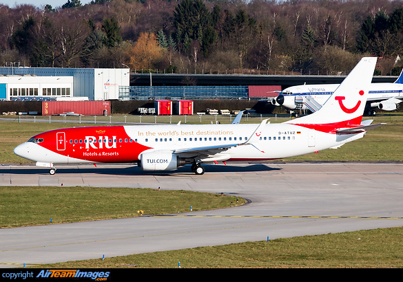 Promoting "RIU Hotels & Resorts" Boeing 737-8K5