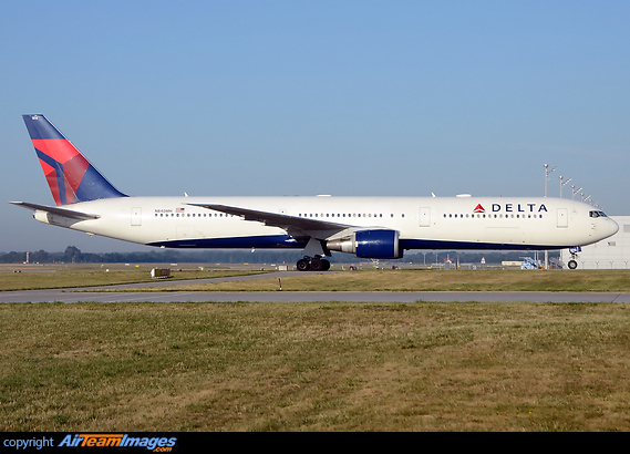 Boeing 767-432/ER Boeing 767-432/ER