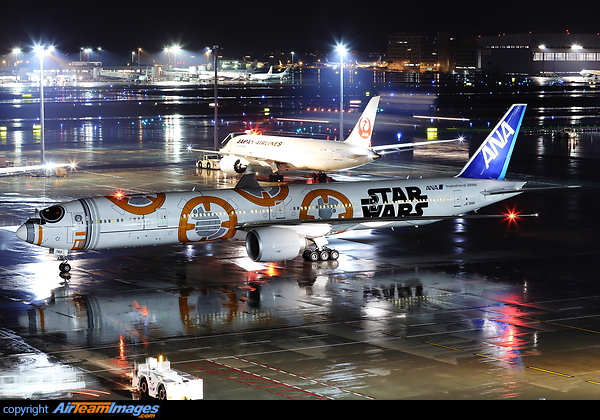 ANA's new special scheme BB-8 ANA JET Boeing 777-381/ER