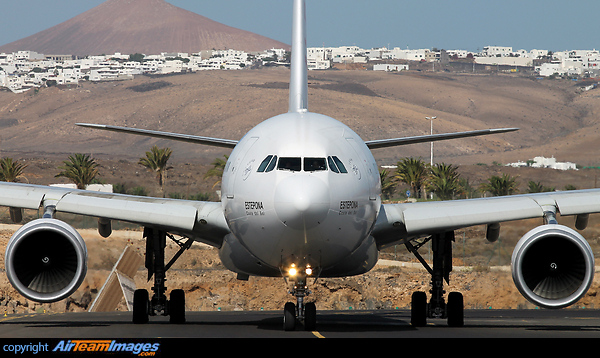 Airbus A330-202 Airbus A330-202