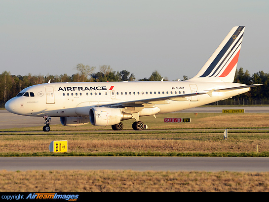 Airbus A318-111 Airbus A318-111