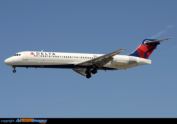 Boeing 717-2BD Boeing 717-2BD