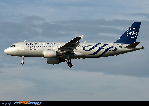 Airbus A320-214 Airbus A320-214