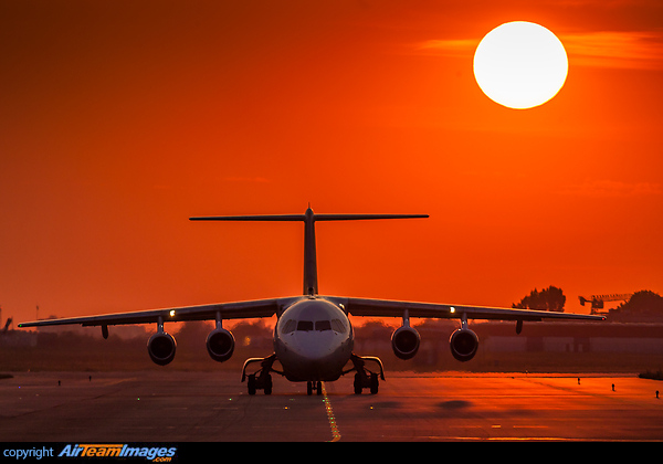 British Aerospace Avro RJ100 British Aerospace Avro RJ100