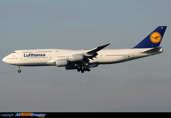 Boeing 747-830 Boeing 747-830